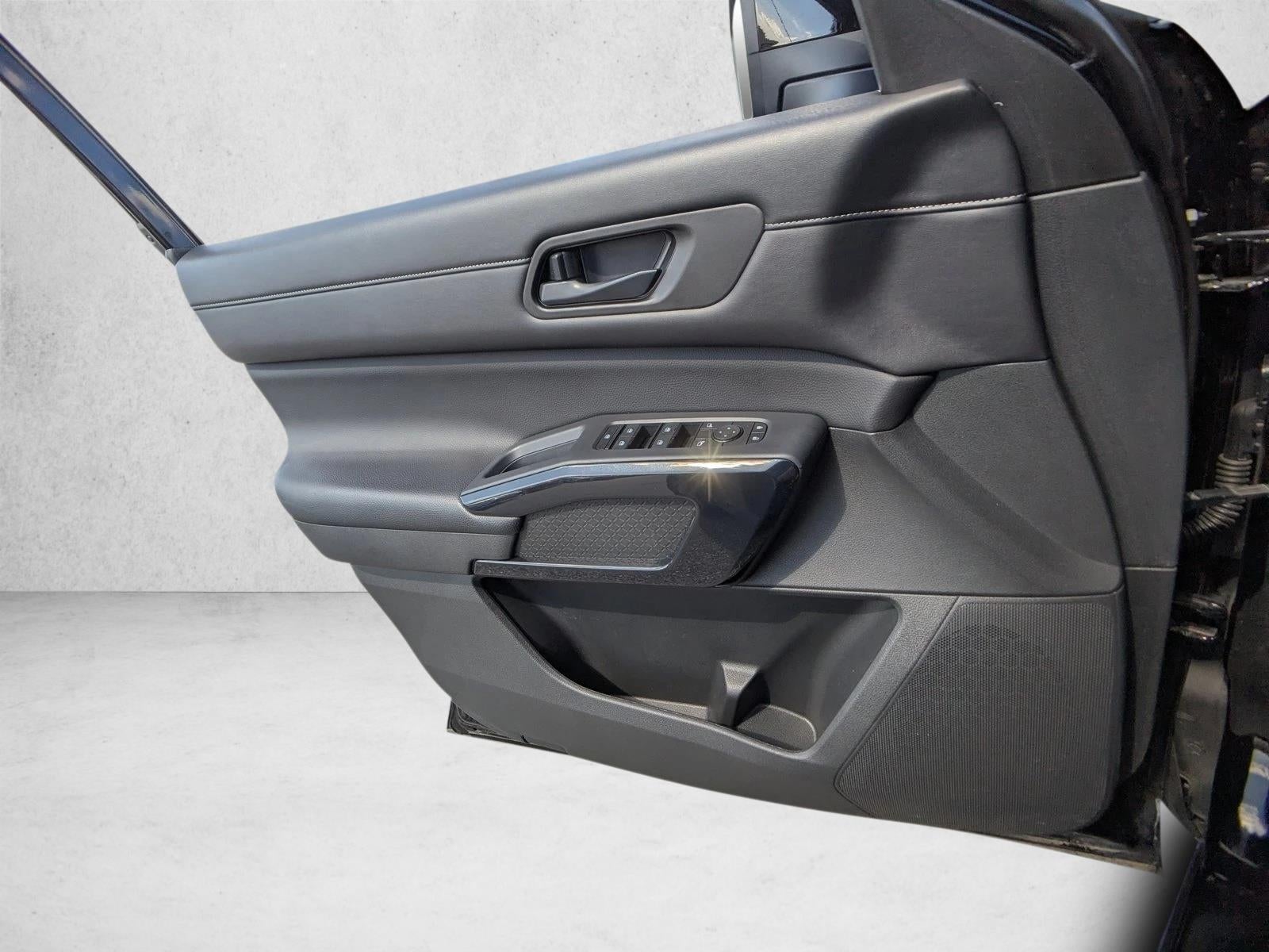 2024 Nissan Pathfinder S 4WD