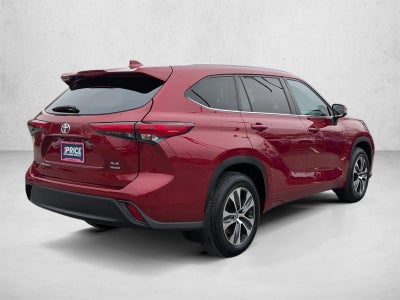 2022 Toyota Highlander XLE AWD (Natl)