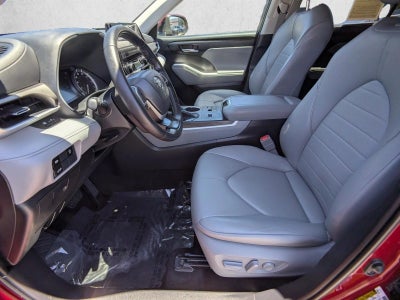 2023 Toyota Highlander XLE FWD (Natl)