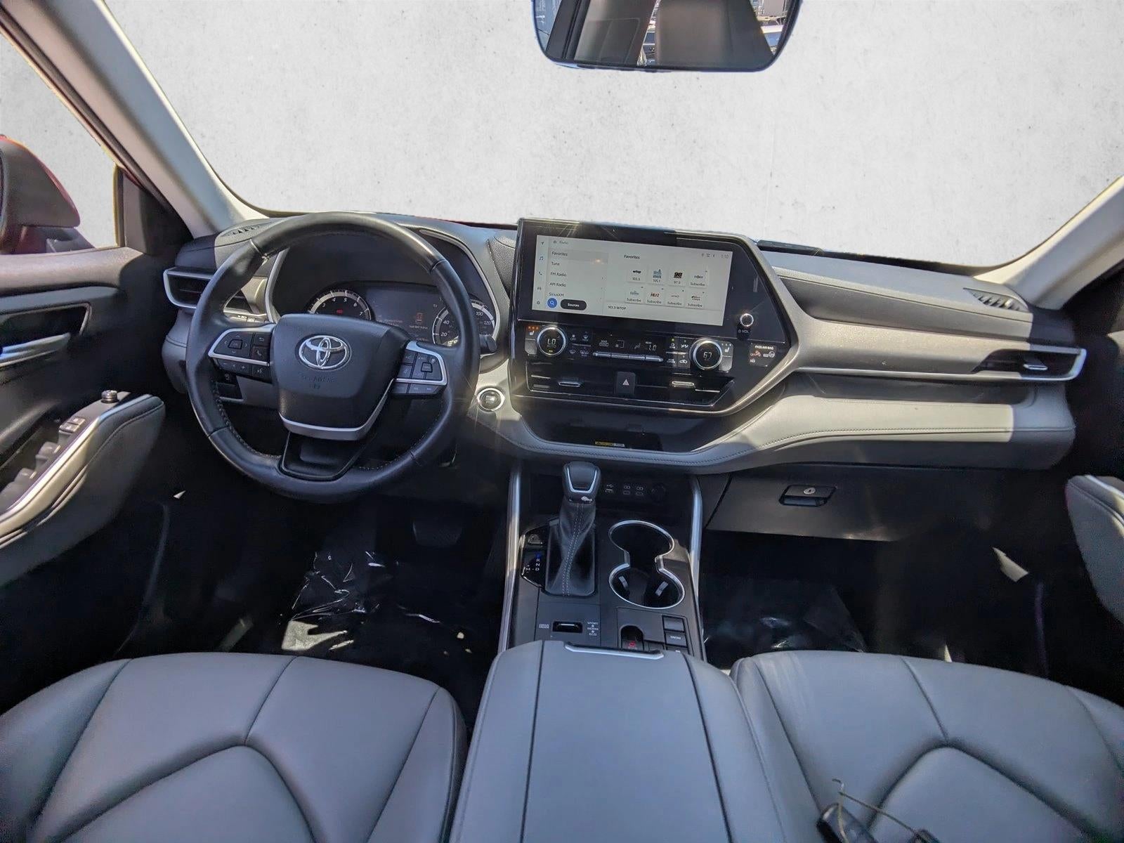 2023 Toyota Highlander XLE FWD (Natl)