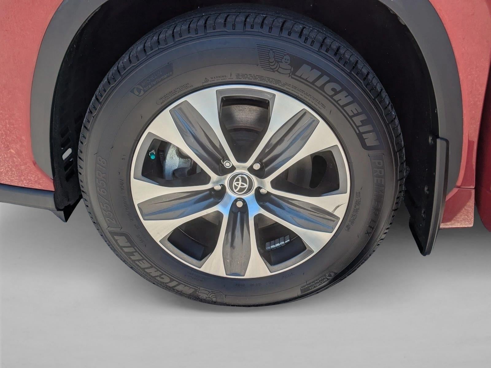 2023 Toyota Highlander XLE FWD (Natl)