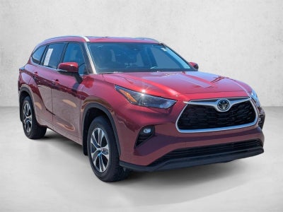 2023 Toyota Highlander XLE FWD (Natl)