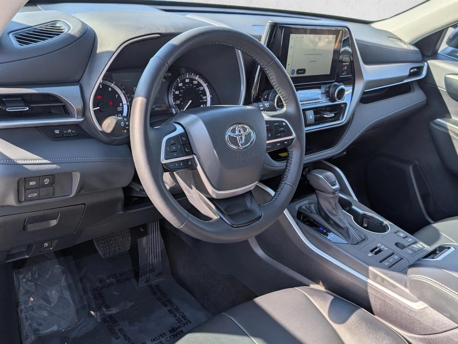 2025 Toyota Highlander XLE AWD (Natl)