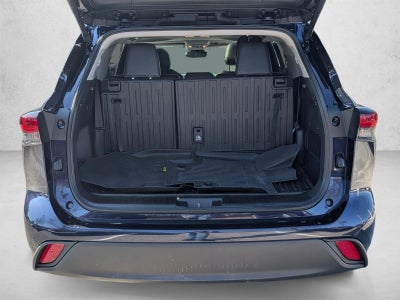 2025 Toyota Highlander XLE AWD (Natl)