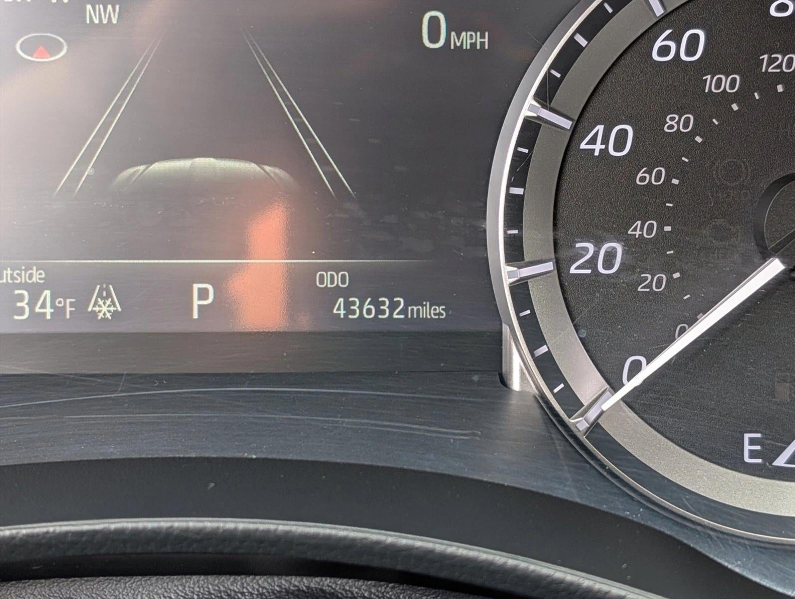 2023 Toyota Highlander LE AWD (Natl)