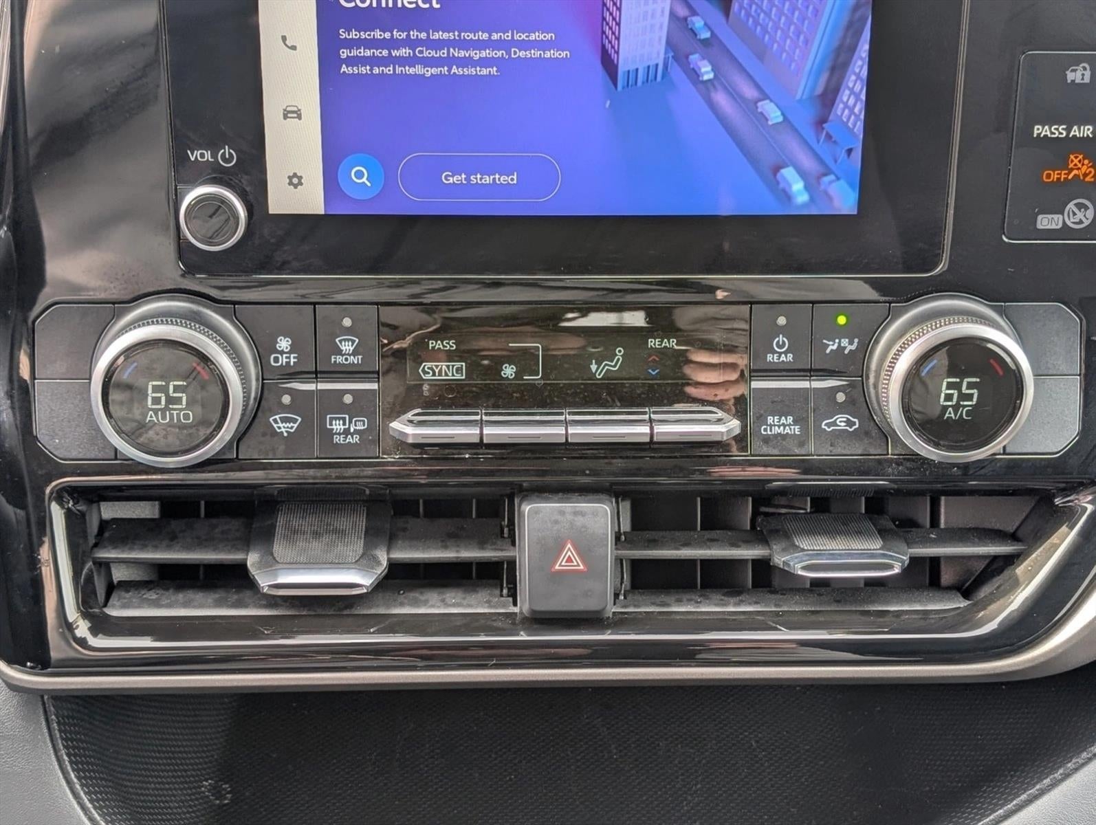 2023 Toyota Highlander LE AWD (Natl)