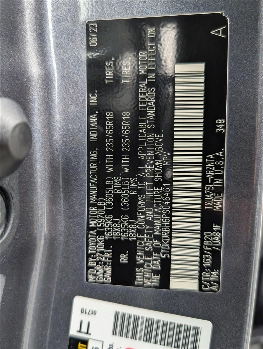 2023 Toyota Highlander LE AWD (Natl)