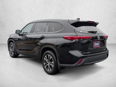 2023 Toyota Highlander XLE AWD (Natl)