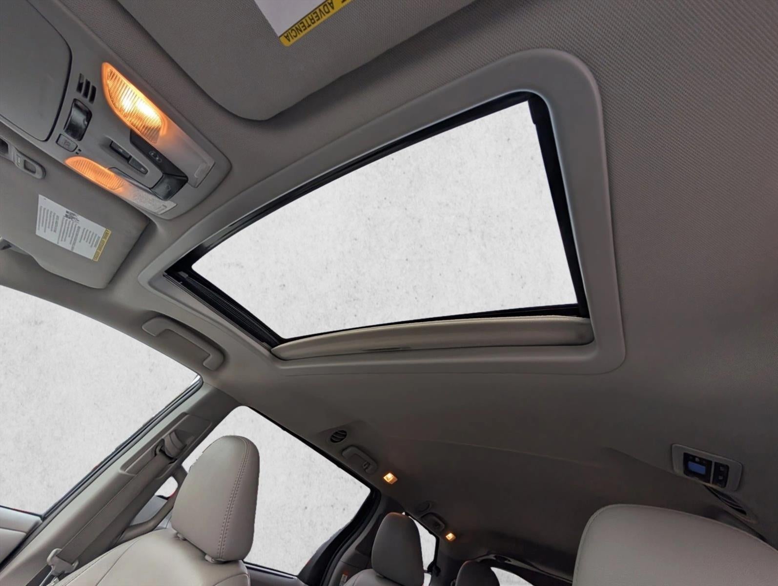 2018 Toyota Sienna XLE FWD 8-Passenger (Natl)