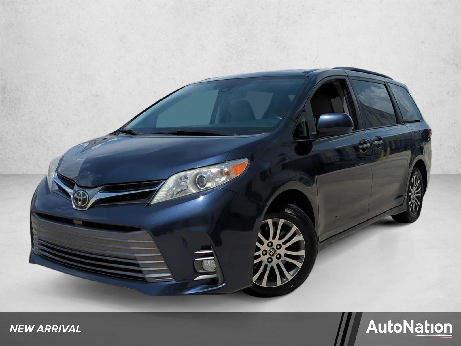 2020 Toyota Sienna XLE Auto Access Seat FWD 7-Passenger (GS)
