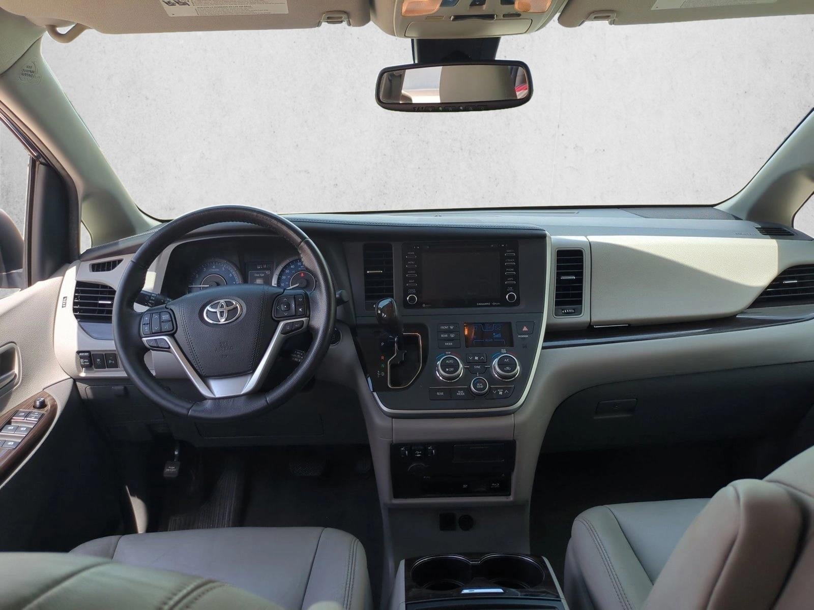 2020 Toyota Sienna XLE Auto Access Seat FWD 7-Passenger (GS)