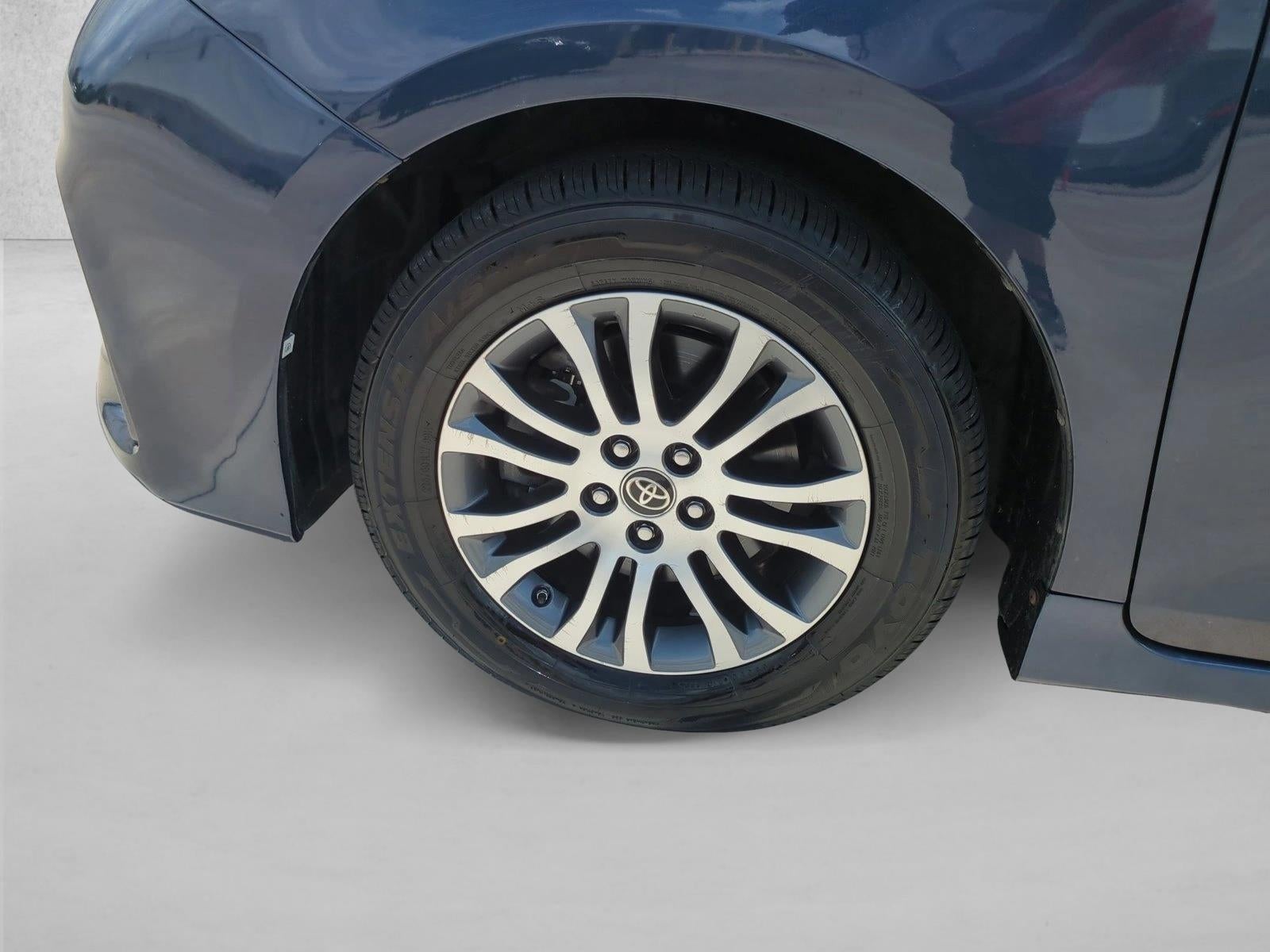 2020 Toyota Sienna XLE Auto Access Seat FWD 7-Passenger (GS)