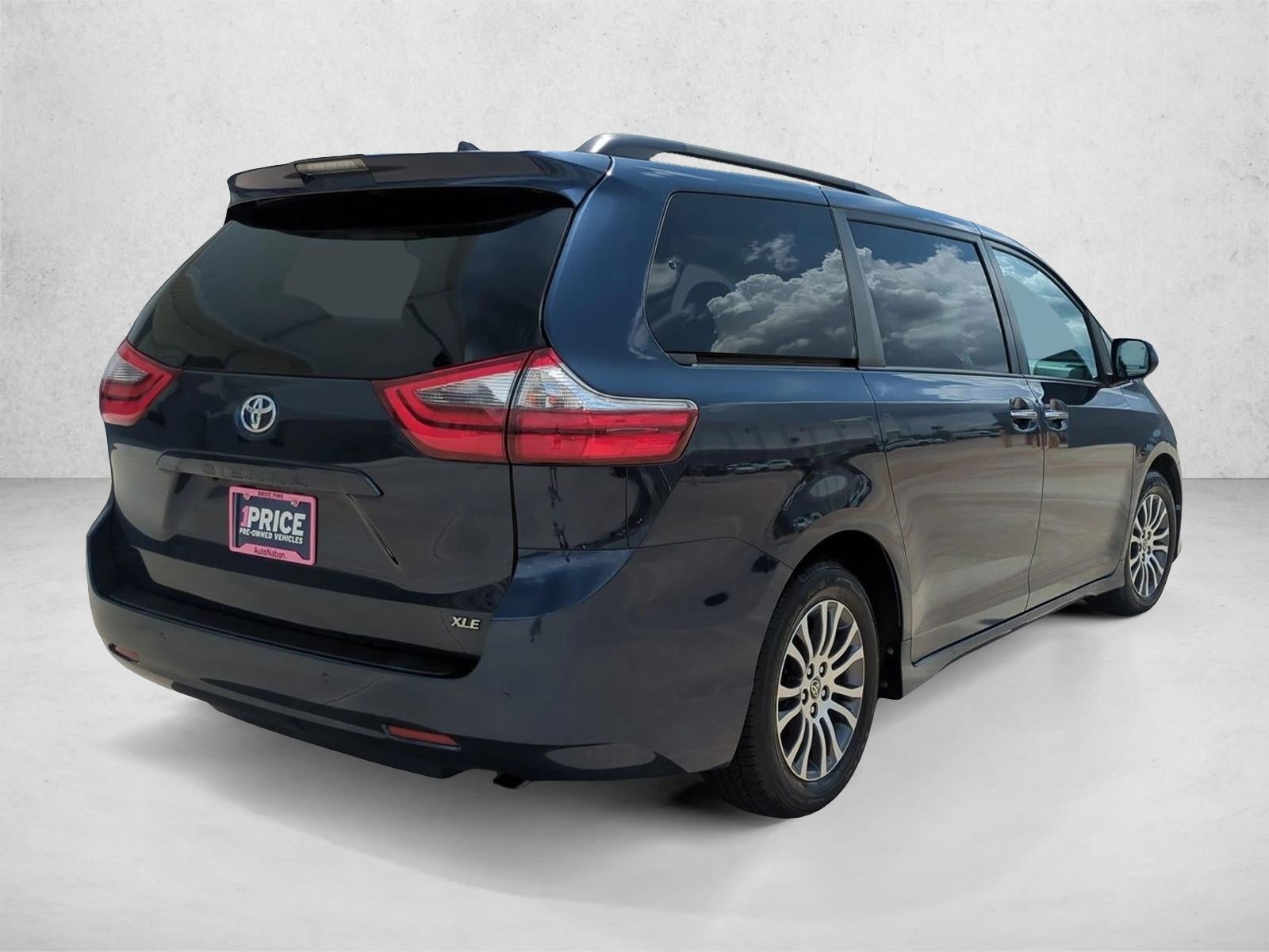 2020 Toyota Sienna XLE Auto Access Seat FWD 7-Passenger (GS)