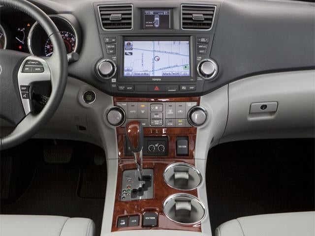 2011 Toyota Highlander FWD 4dr L4 Base (Natl)
