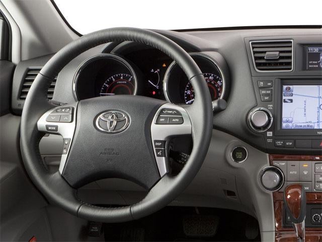 2011 Toyota Highlander FWD 4dr L4 Base (Natl)