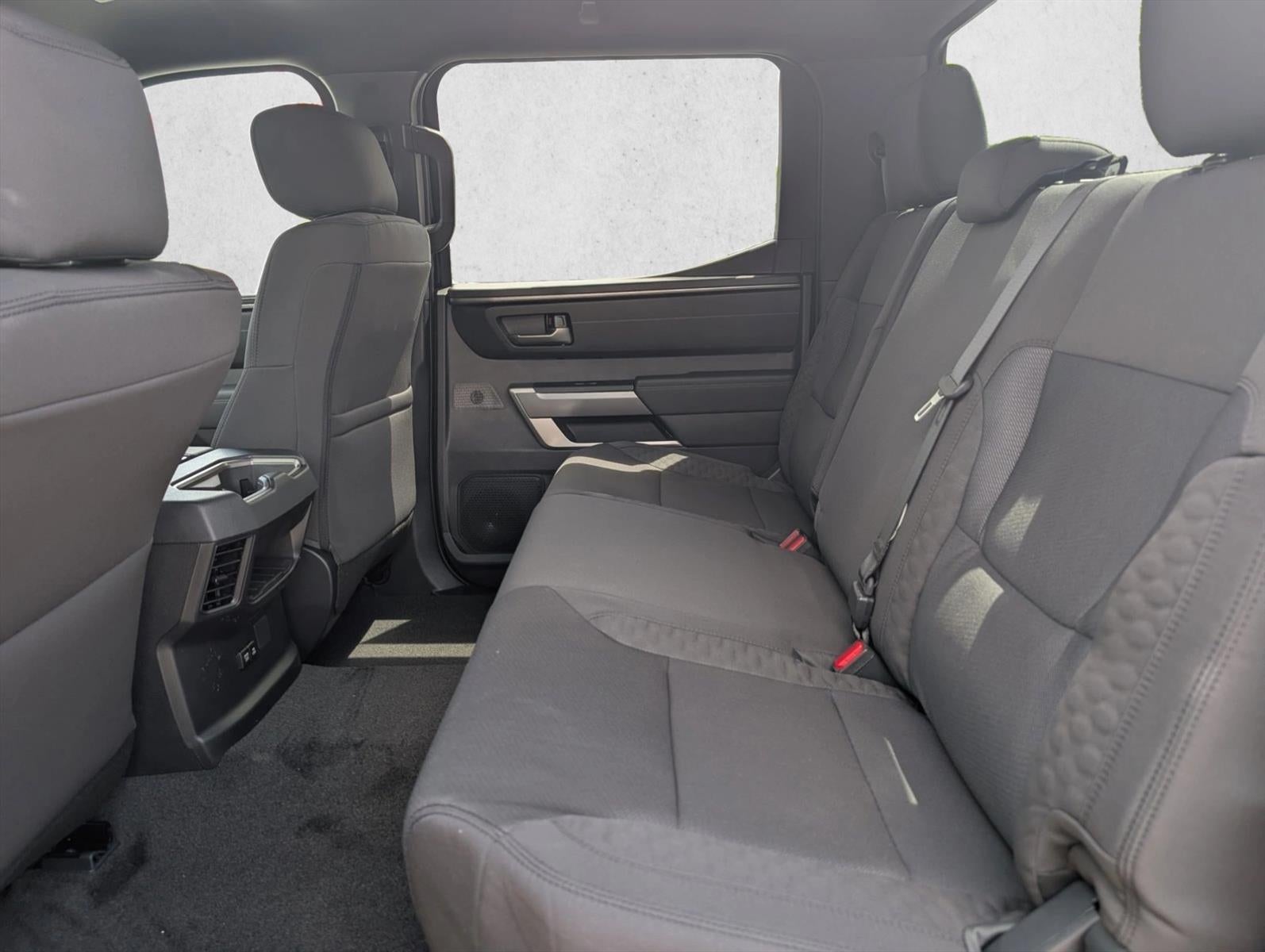2026 Toyota Tundra 4WD 4WD SR5 CrewMax 5.5' Bed (Natl)