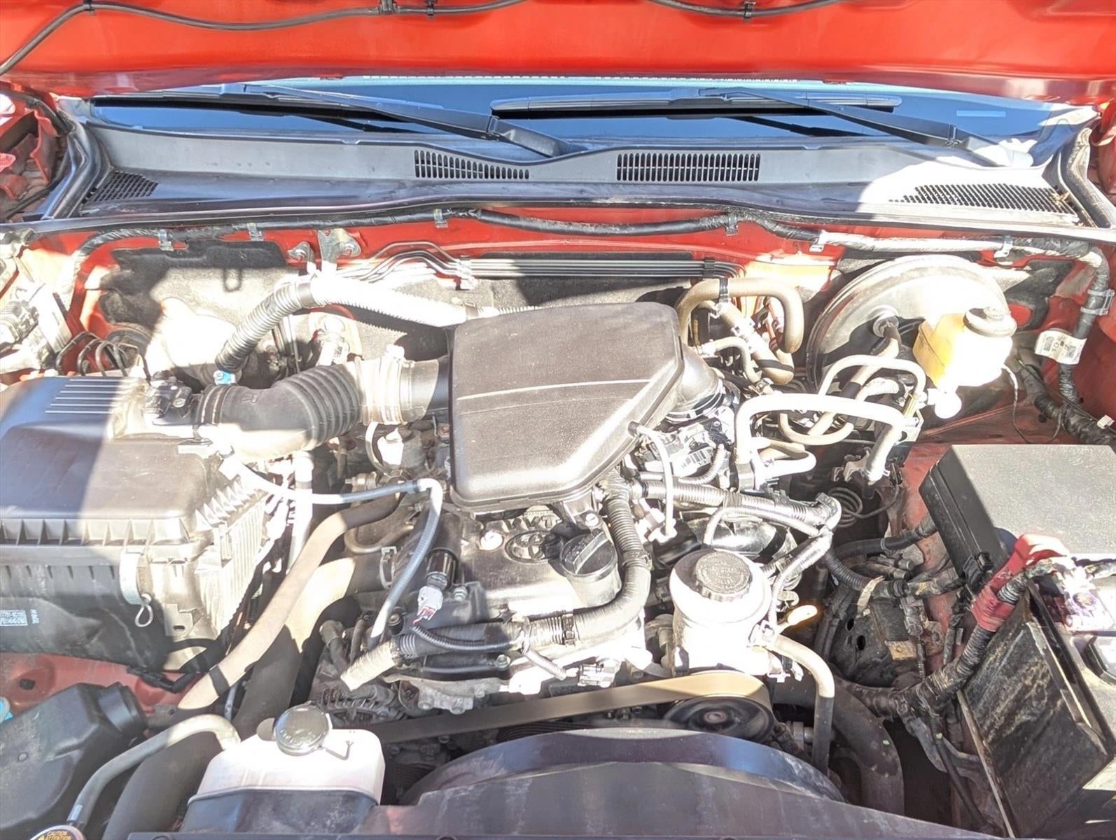 2016 Toyota Tacoma 4WD Access Cab Standard Bed I4 Automatic SR5 (Natl)