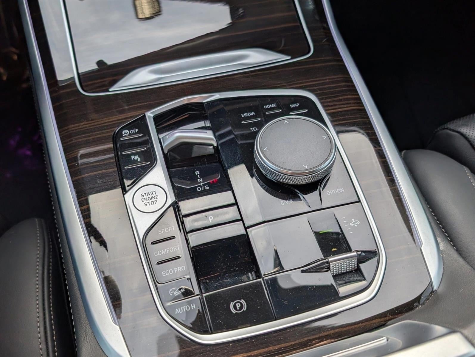 2024 BMW X7 xDrive40i Sports Activity Vehicle