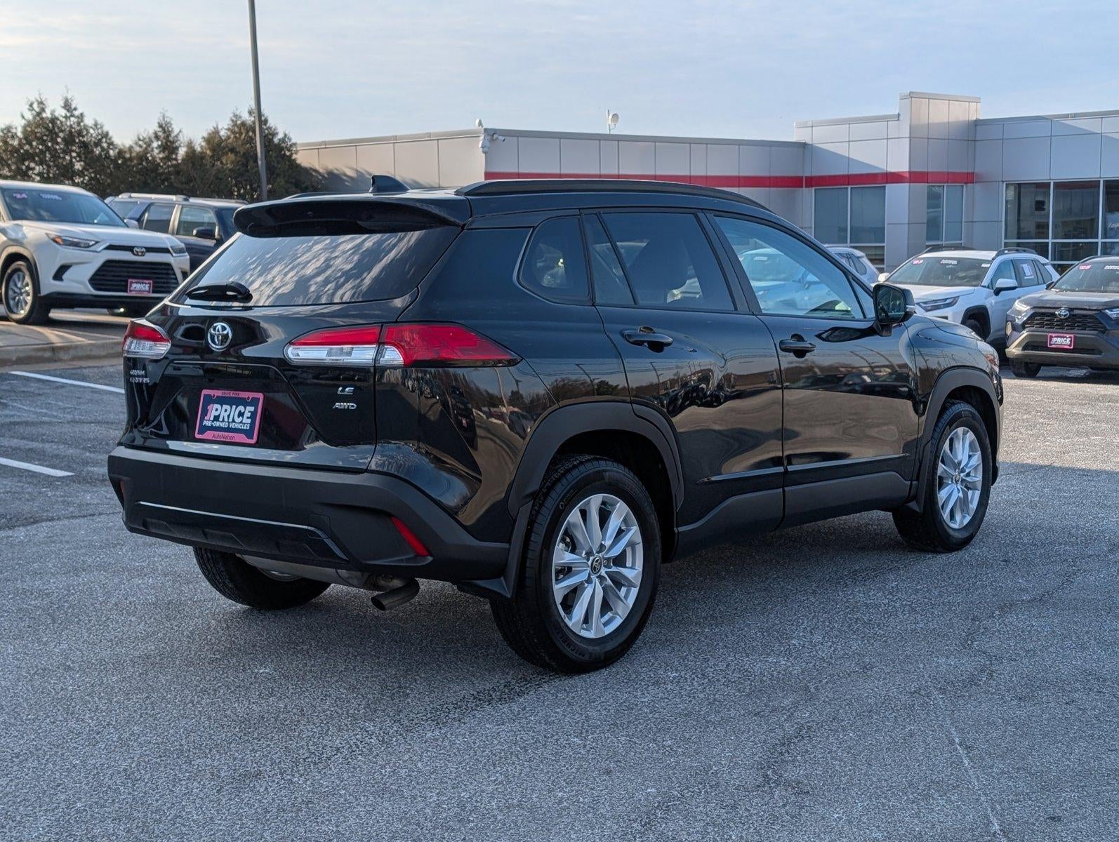 2025 Toyota Corolla Cross LE 4WD (Natl)