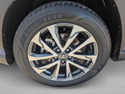 2024 Toyota Corolla Cross XLE 2WD (Natl)