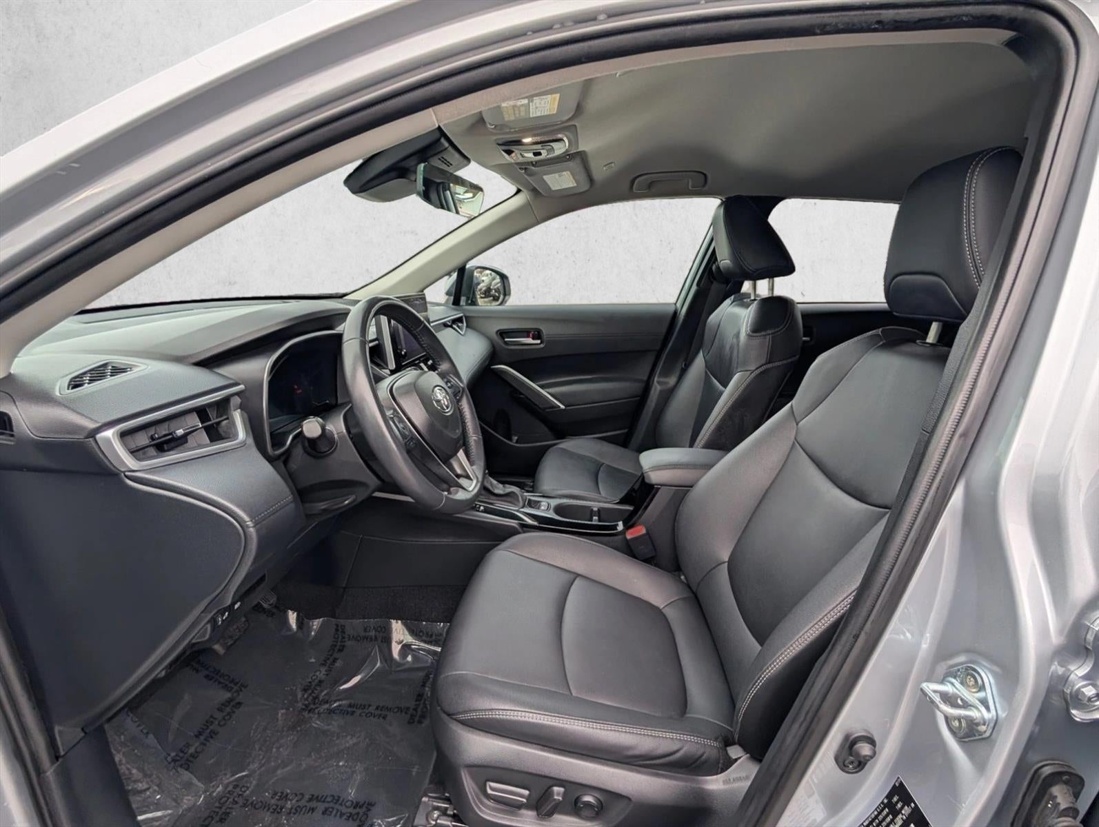 2024 Toyota Corolla Cross XLE 2WD (Natl)