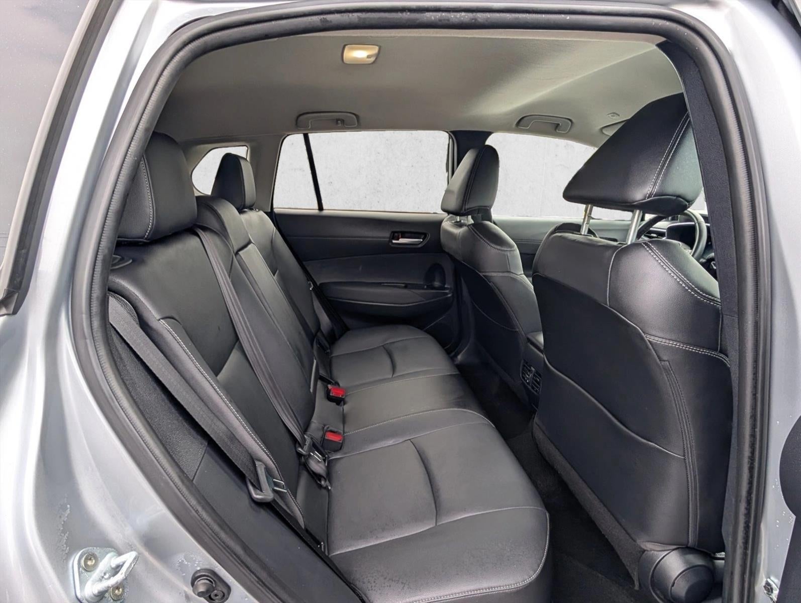 2024 Toyota Corolla Cross XLE 2WD (Natl)