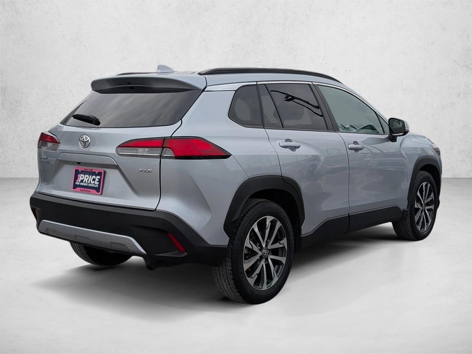 2024 Toyota Corolla Cross XLE 2WD (Natl)