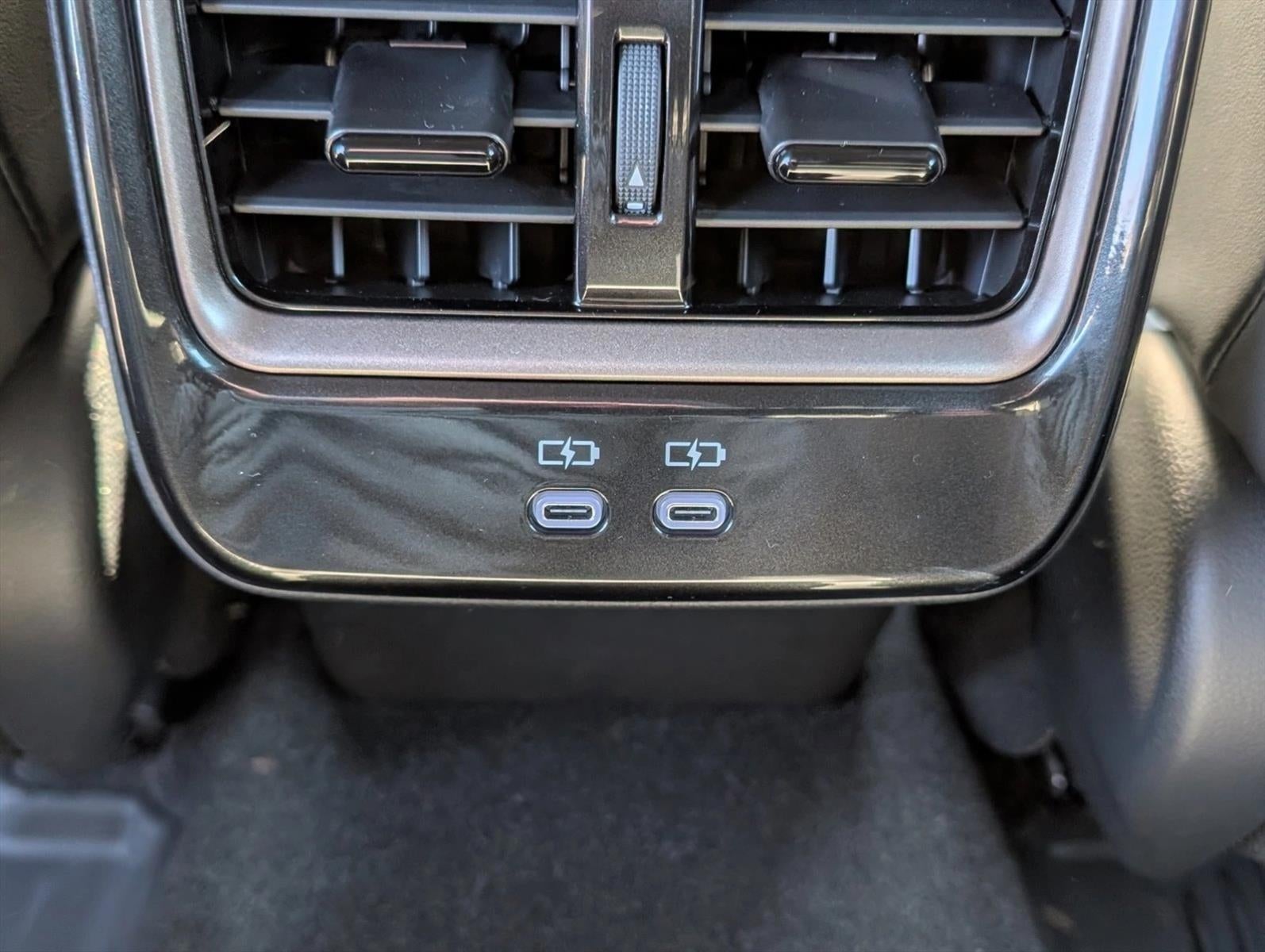 2026 Toyota Crown XLE AWD (Natl)