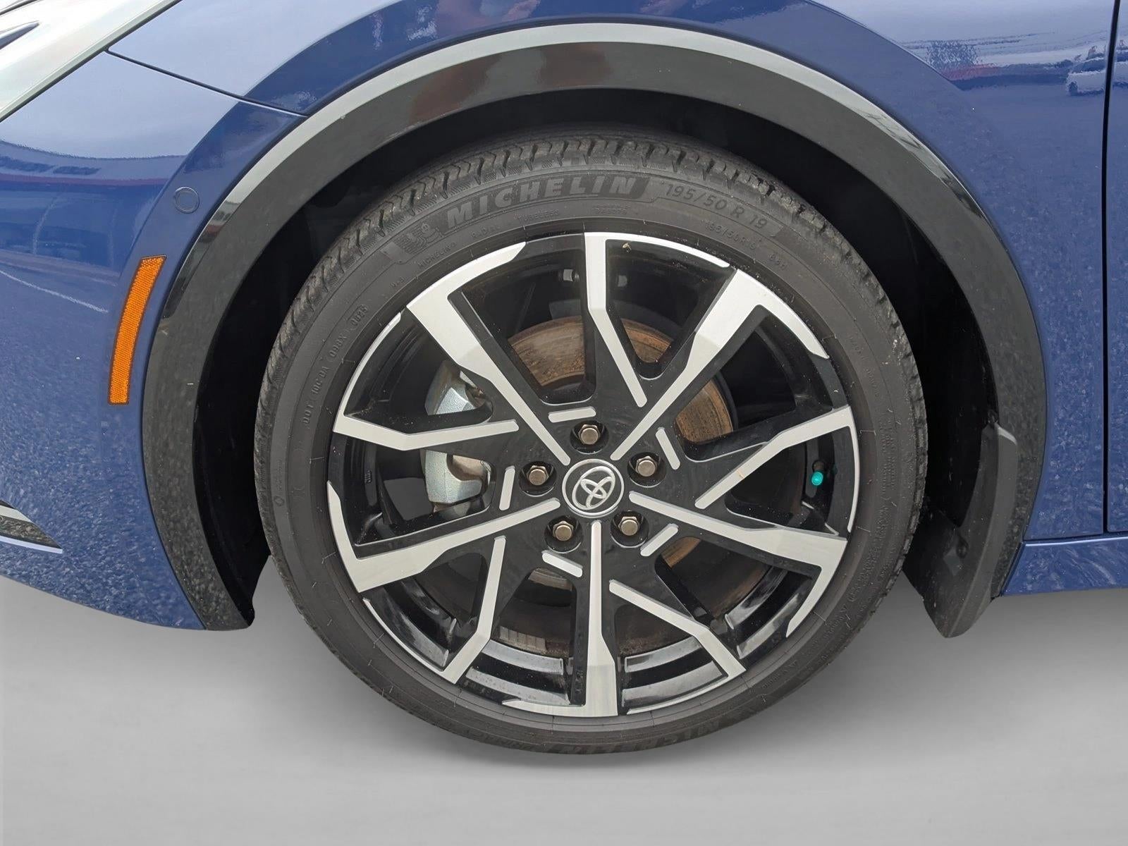 2025 Toyota Prius Plug-In Hybrid XSE Premium (Natl)