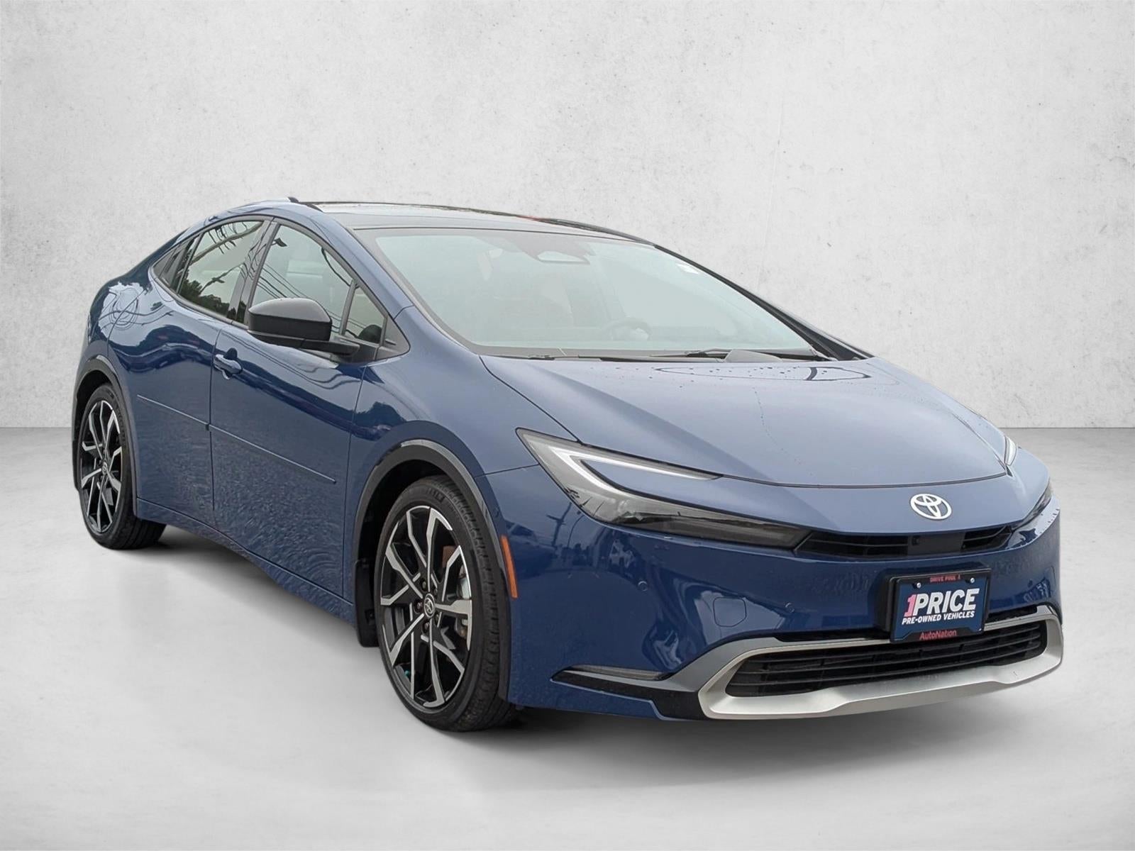 2025 Toyota Prius Plug-In Hybrid XSE Premium (Natl)