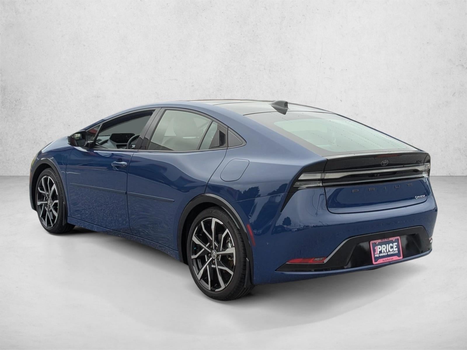 2025 Toyota Prius Plug-In Hybrid XSE Premium (Natl)