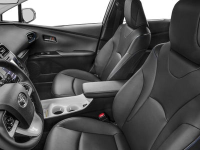 2017 Toyota Prius Three Touring (Natl)