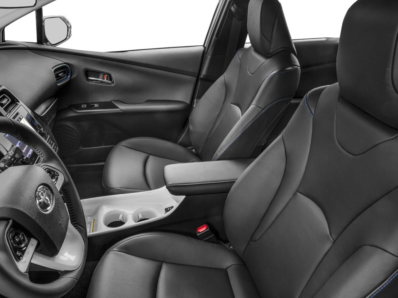 2017 Toyota Prius Three Touring (Natl)