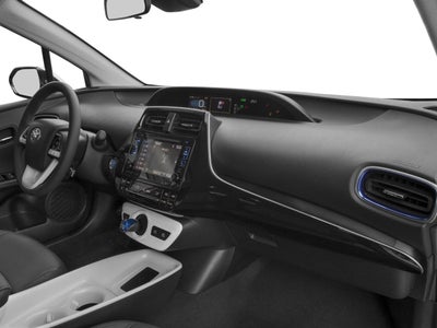 2017 Toyota Prius Three Touring (Natl)