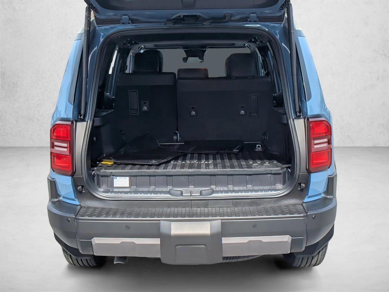 2025 Toyota Land Cruiser 4WD (GS)
