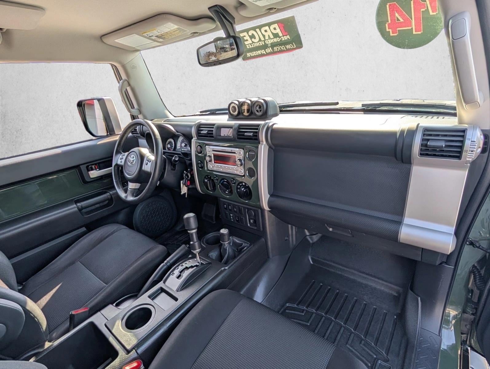 2014 Toyota FJ Cruiser 4WD 4dr Auto (Natl)