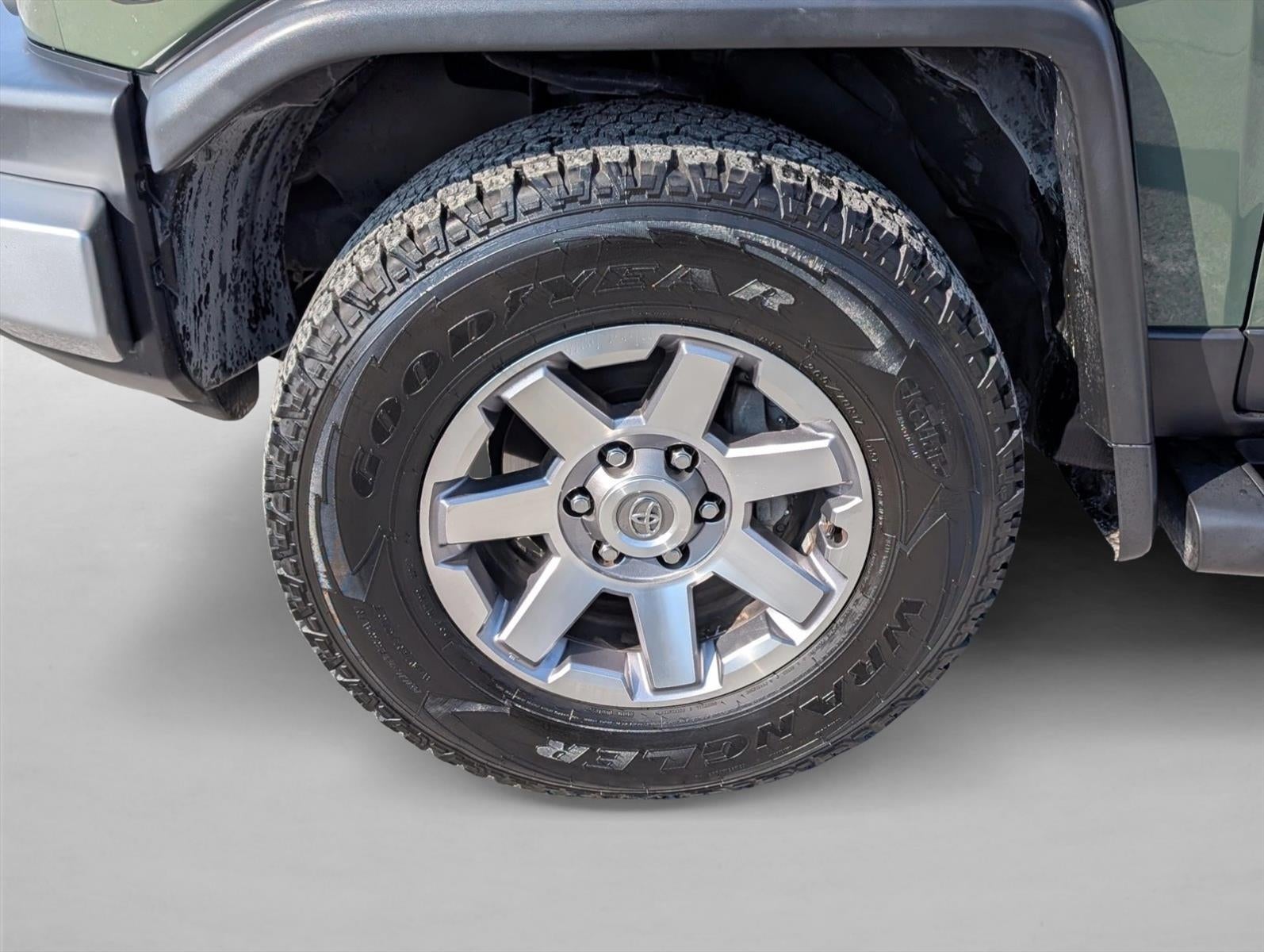 2014 Toyota FJ Cruiser 4WD 4dr Auto (Natl)