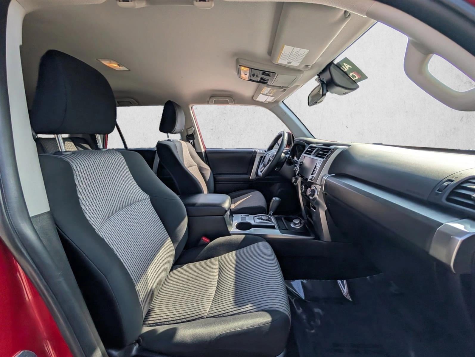 2024 Toyota 4Runner SR5 4WD (GS)