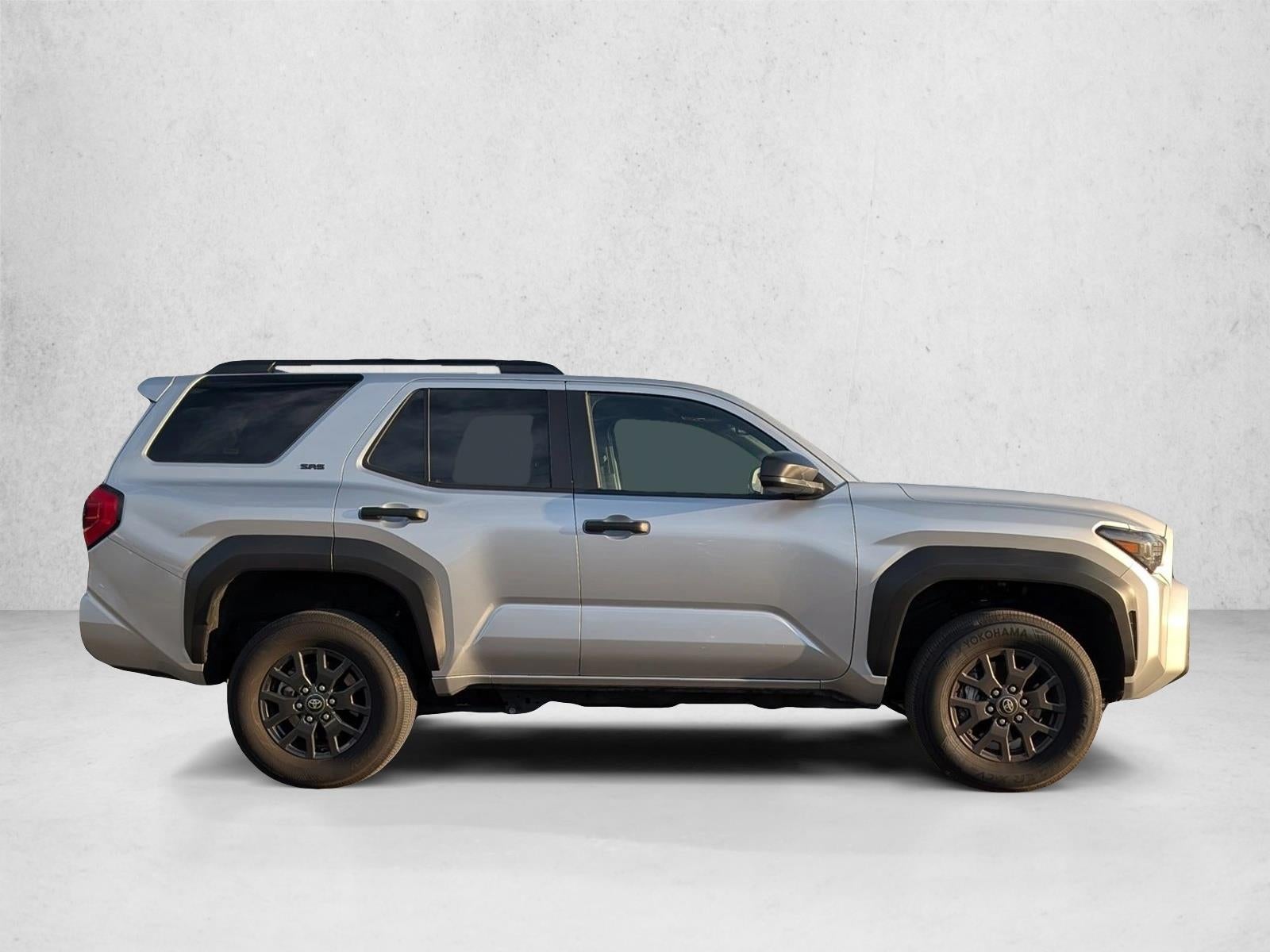 2025 Toyota 4Runner SR5 4WD (GS)