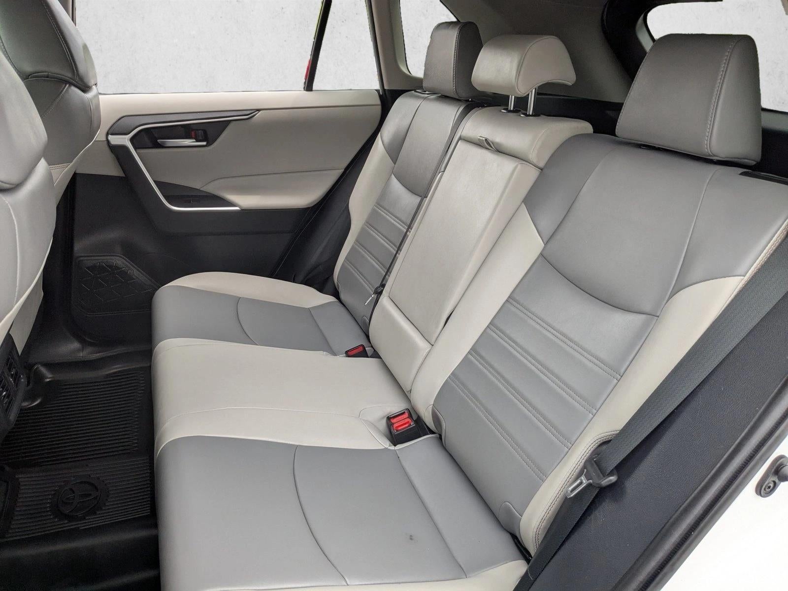 2020 Toyota RAV4 XLE Premium AWD (Natl)