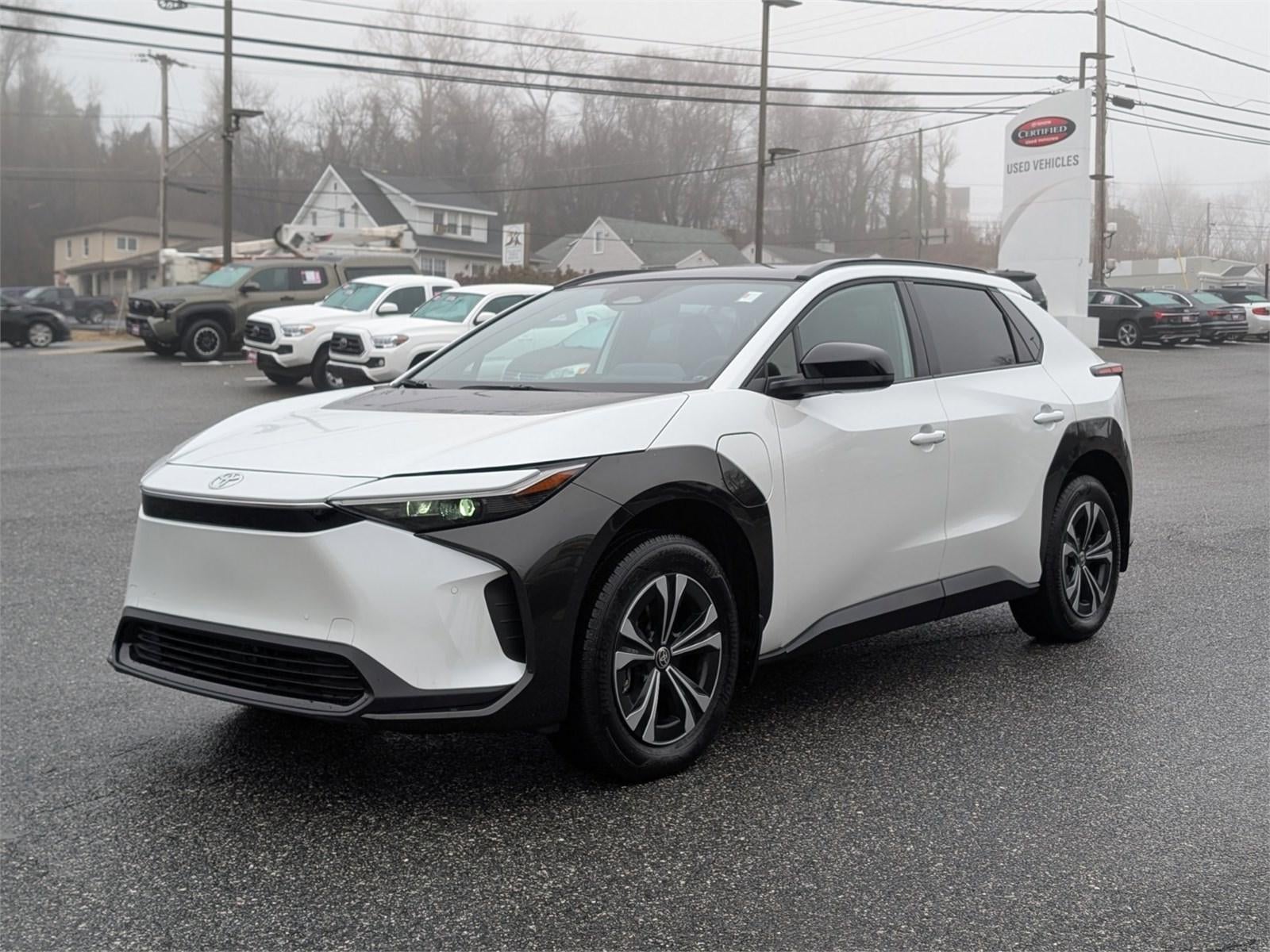 2024 Toyota bZ4X XLE AWD (Natl)