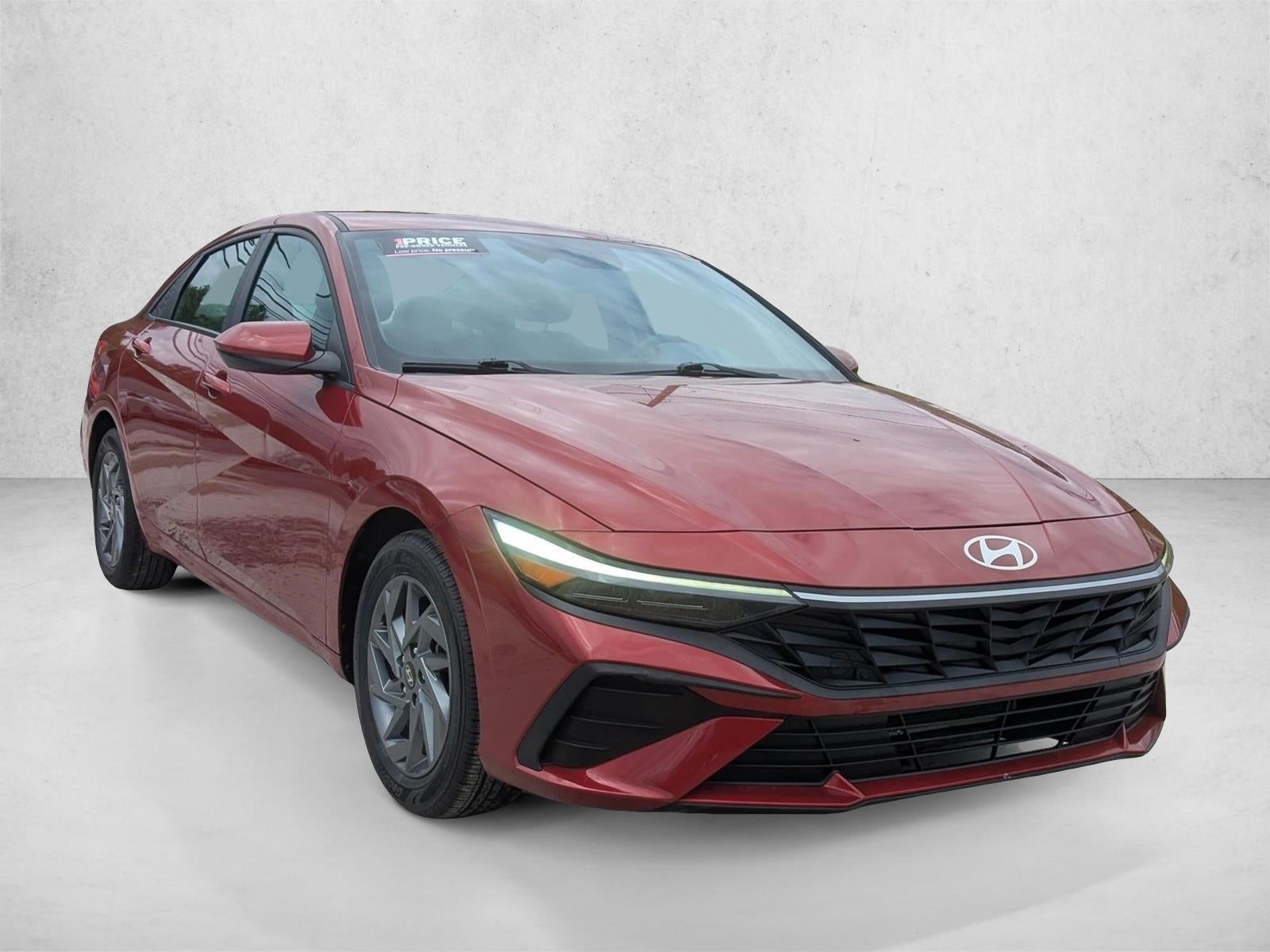 2024 Hyundai ELANTRA SEL IVT