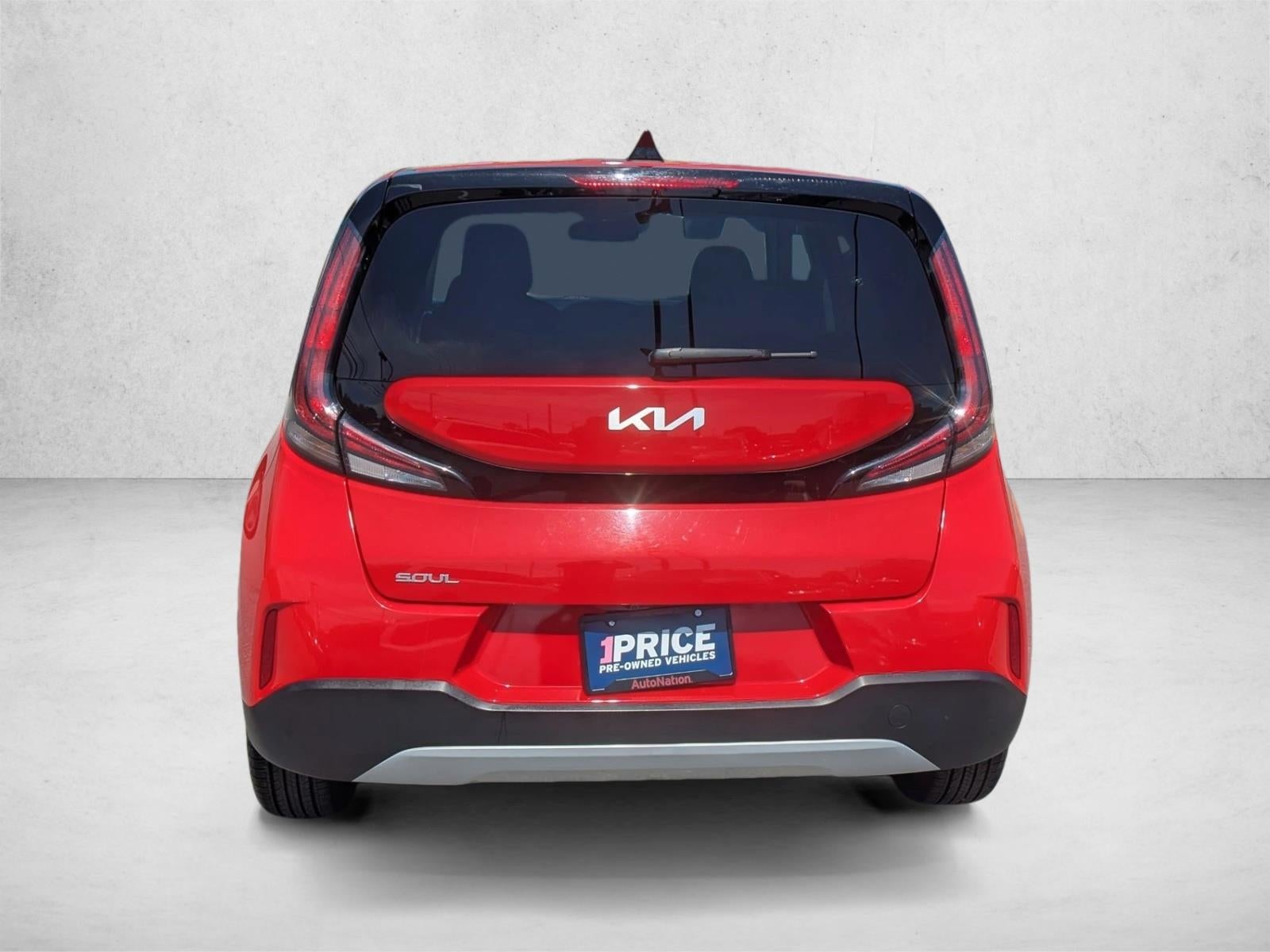 2024 Kia Soul LX IVT