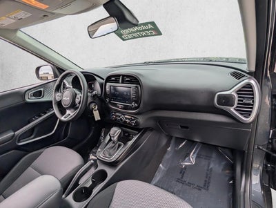 2023 Kia Soul LX IVT