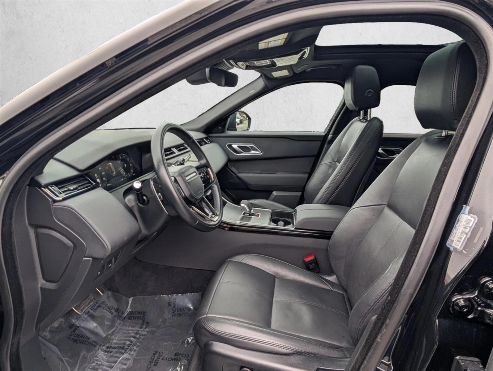 2025 Land Rover Range Rover Velar P250 Dynamic SE