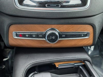 2024 Volvo XC90 B6 AWD Plus Bright Theme 6P