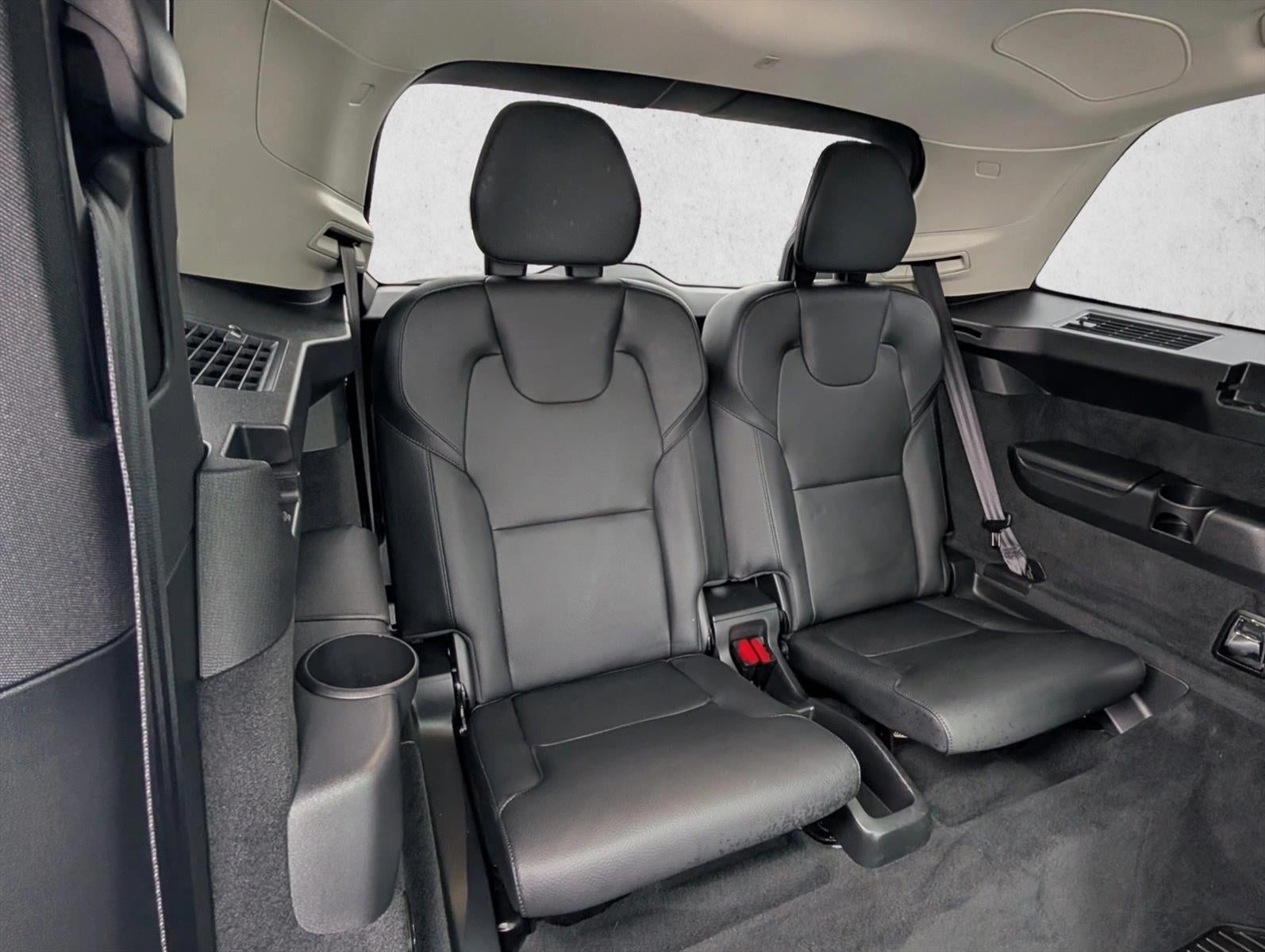 2024 Volvo XC90 B6 AWD Plus Bright Theme 6P